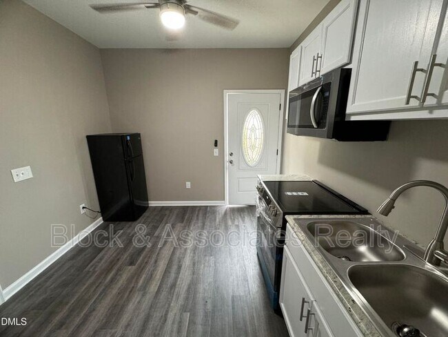 Photo - 4028 Remington Oaks Cir