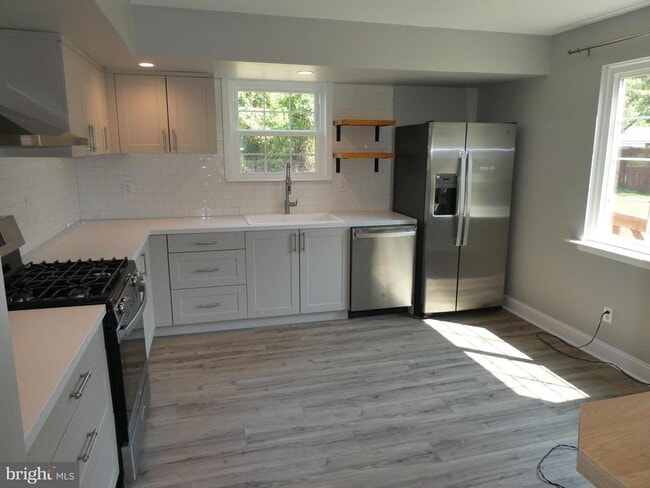 Photo - 10 Grasmur Ct