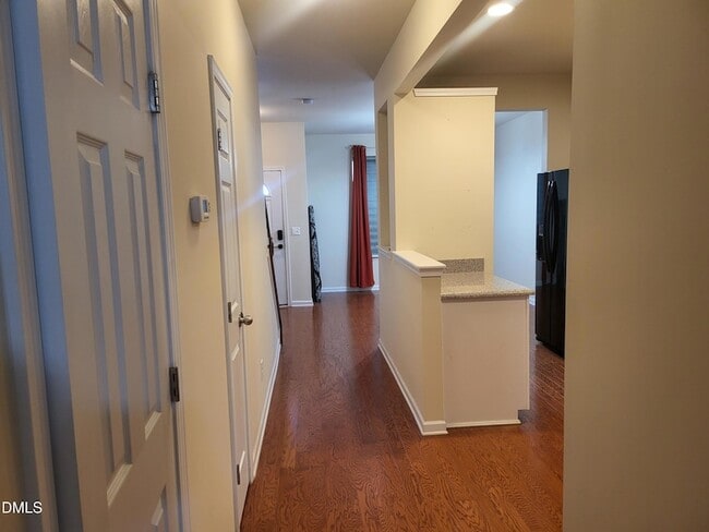 Photo - 100 Stratford Lakes Dr