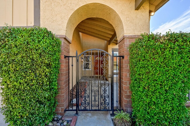 Photo - 25656 Po Ave