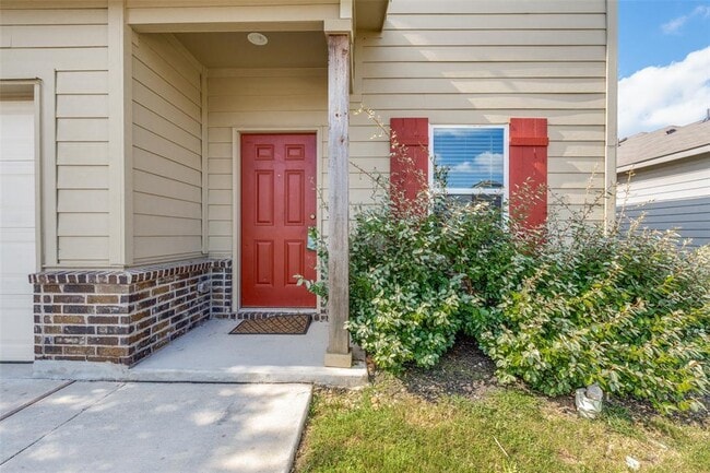 Photo - 8236 Brucks Dr