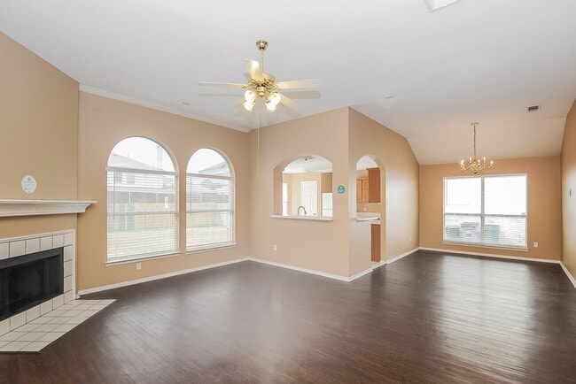 Photo - 1626 Redwood Dr