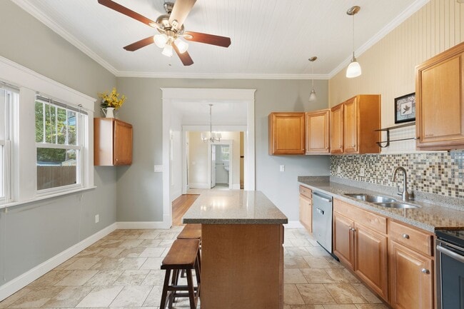 Photo - Updated historic Craftsman minutes from downtown and Duke!