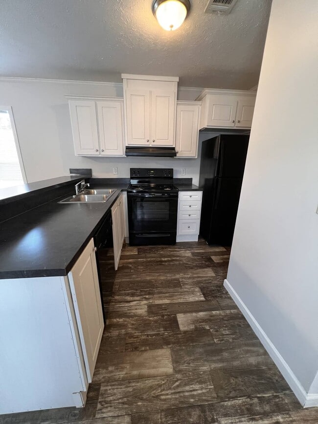 Photo - 5301 NE 27th Ave