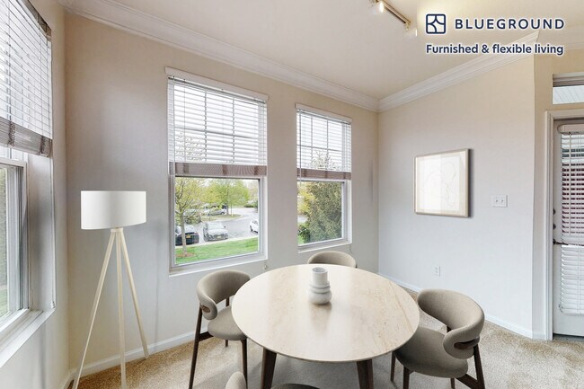 Photo - 1299 Corporate Dr Unit SI FL2-ID2466A