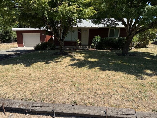 Building Photo - Updated 2-bedroom duplex in Thurston!