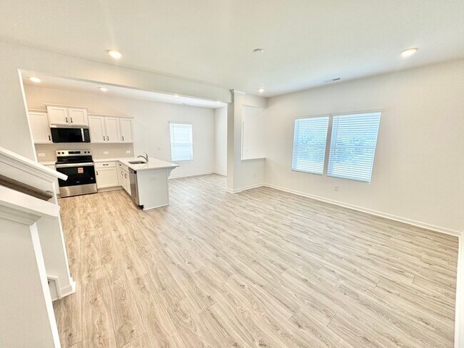 Photo - 1412 Stork Dr