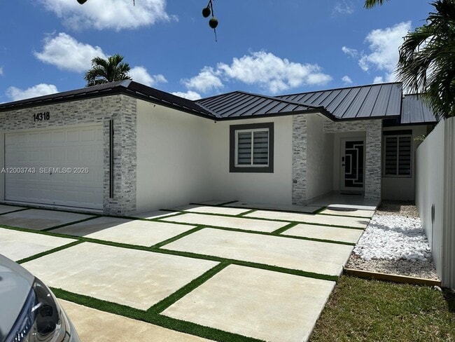 Photo - 14318 SW 183rd St