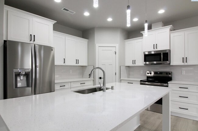 Photo - 3 Bedroom, 2 Bath Pasco Townhouse