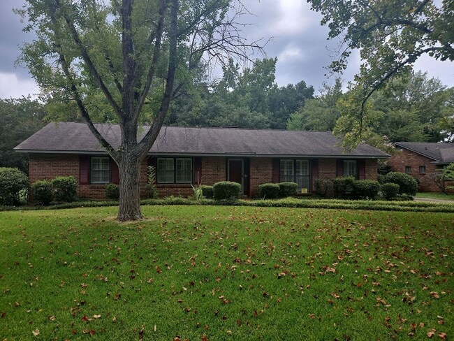 Building Photo - 2924 Fernway Dr Rental