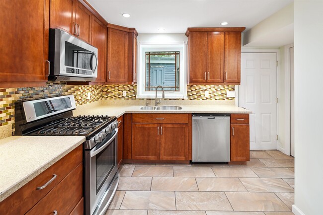 Photo - 208 9th St Unit 1