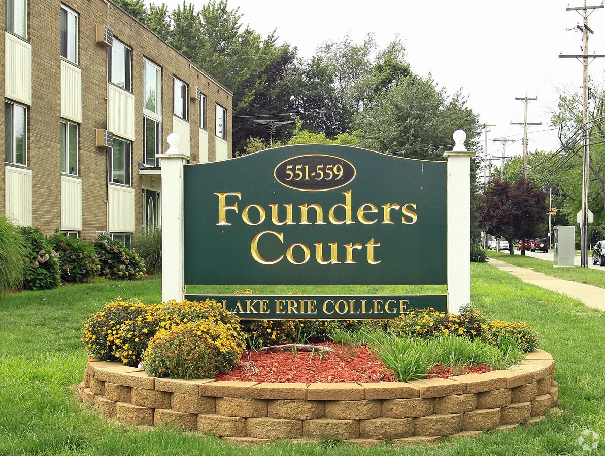 Photo - Rainforest Village