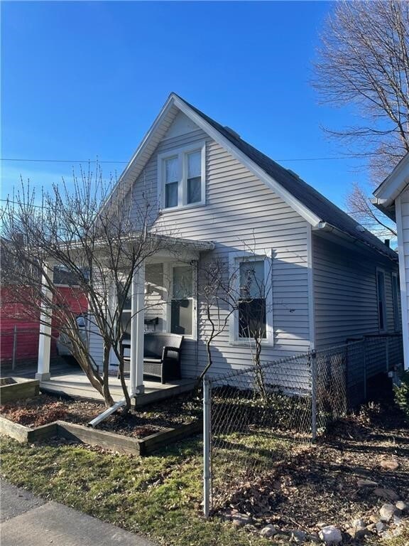 Building Photo - 256 Benton St Rental
