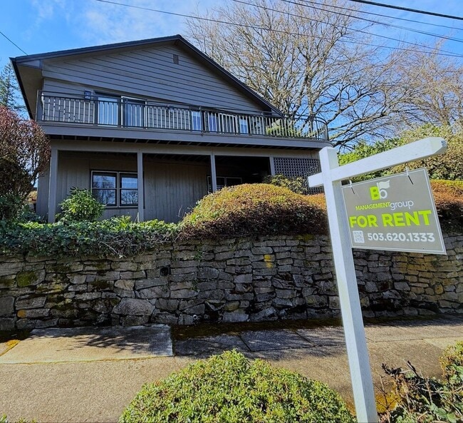 Building Photo - Beautiful & Bright! Stunning Council Crest Home W/ Exceptional Outdoor Sitting/Entertaining Areas!