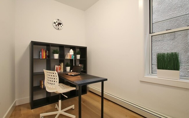 Photo - 265 Broadway