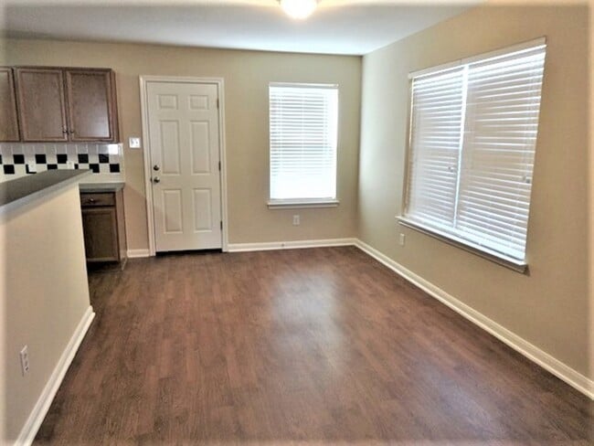 Photo - 1110 Concord Pl