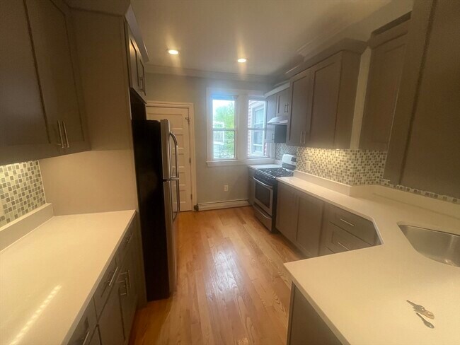 Photo - 841 Dorchester Ave Unit 2