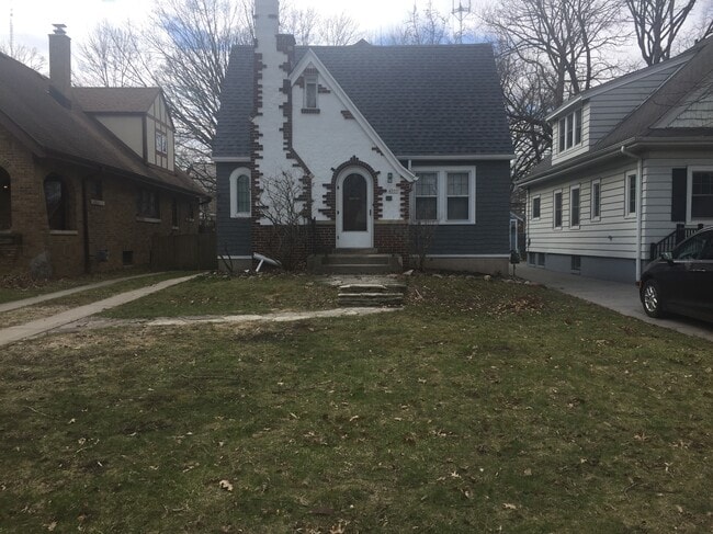 Front of Home - 4337 N Woodburn St House