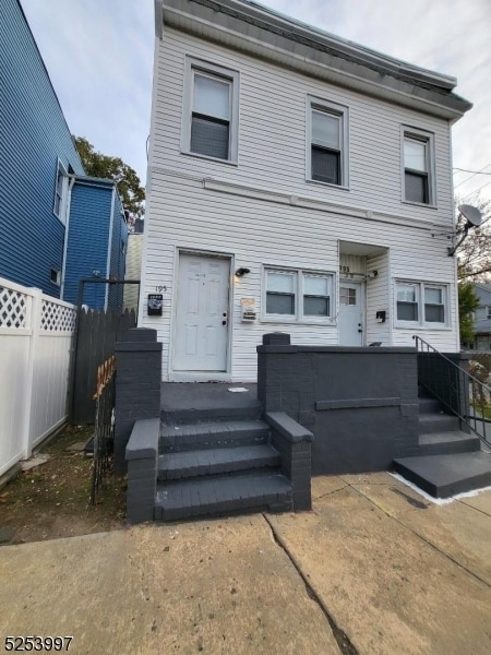 Building Photo - 195 Reynolds St Unit 195 Rental