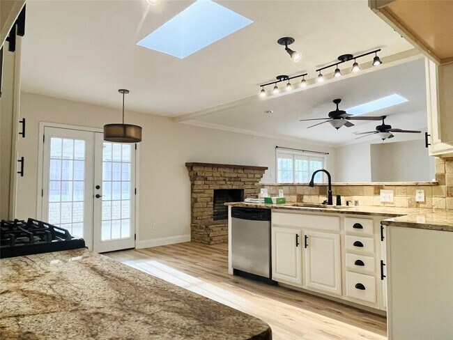 Photo - 14312 Tanglewood Dr