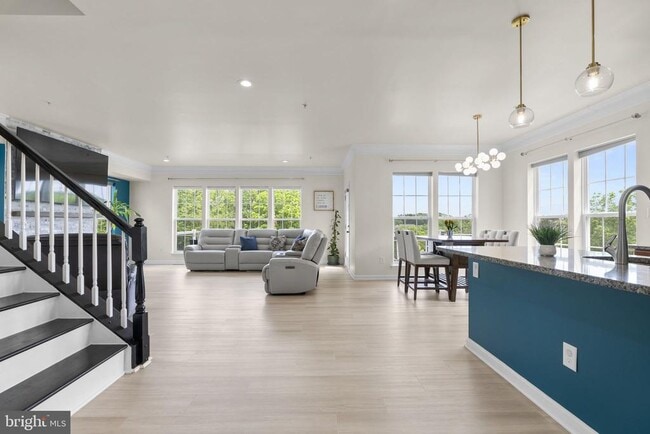 Photo - 310 Mackintosh Rd