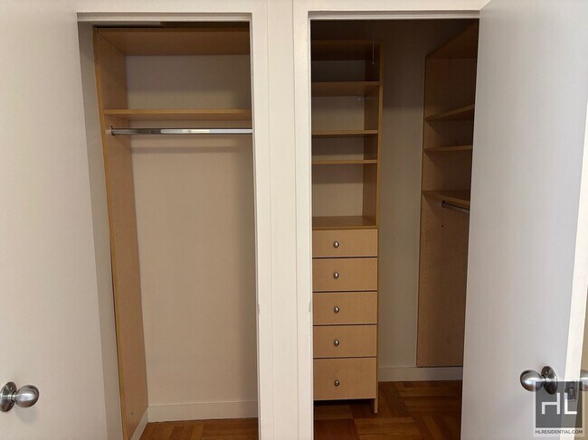 Photo - Fourth Avenue Unidad 17A