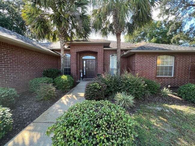 Photo - Gulf Breeze - Melissa Oaks - 4 Bedroom, 2 Bathroom w/ pool