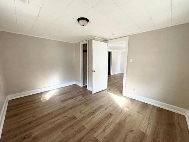 Photo - 1005 Parsonage St