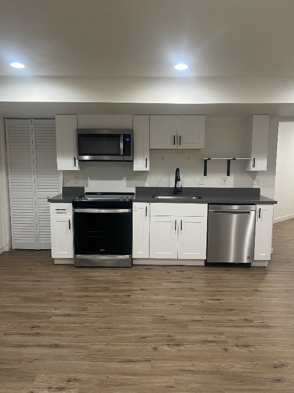 Building Photo - 69 N Midland Dr Rental