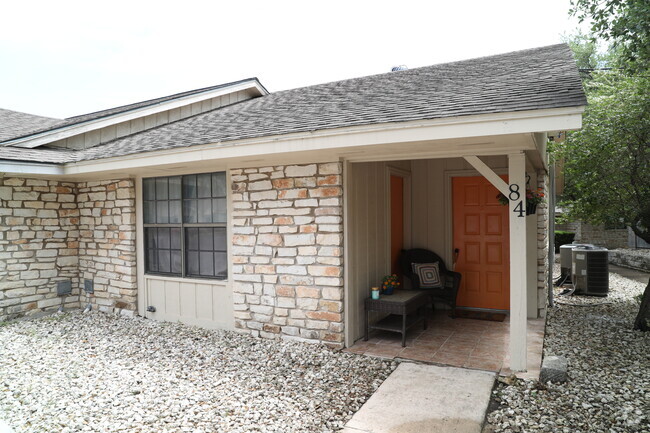 Building Photo - 21013 Highland Lake Dr Unit 84 Rental