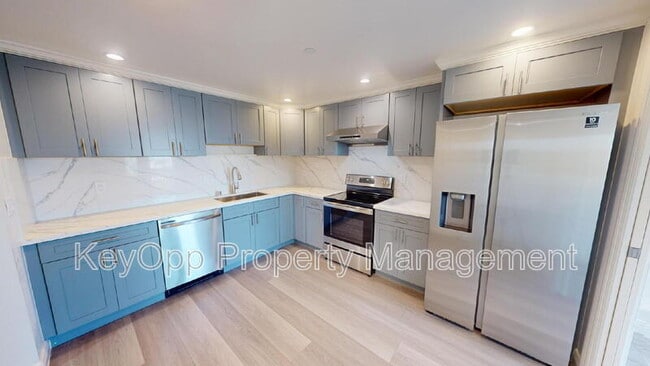 Photo - 150 Frankfort St