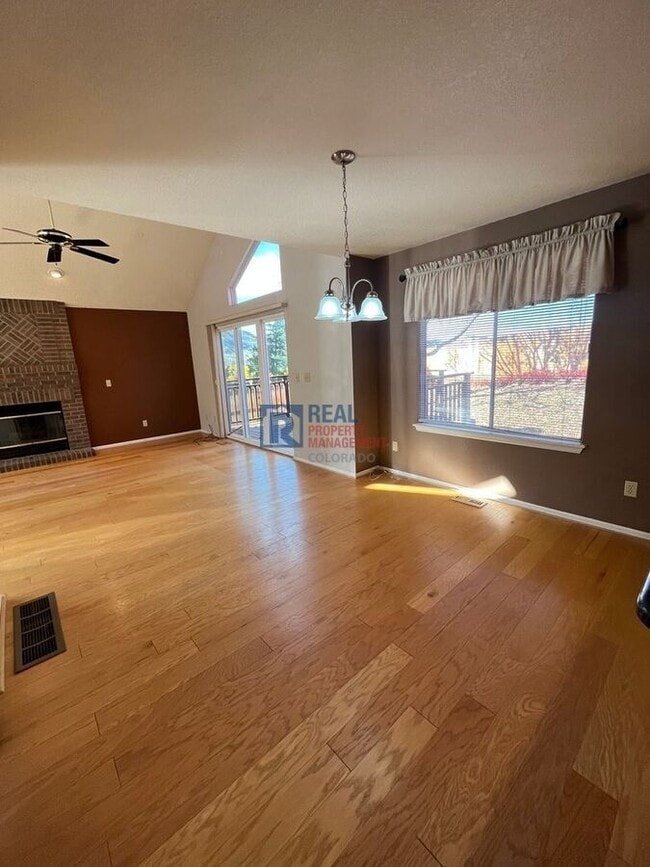 Photo - 8179 Westside St