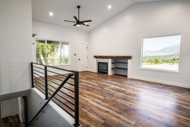Photo - 694 S Slate Canyon Dr House