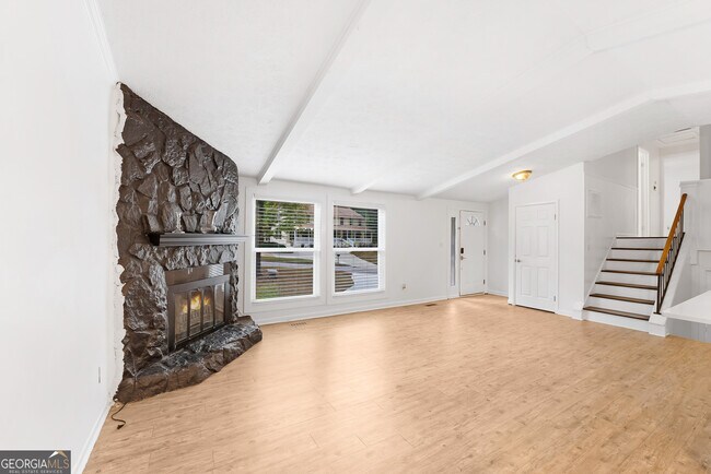 Photo - 203 Loblolly Ct