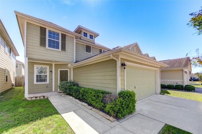 Building Photo - 6518 Wilshire Ridge