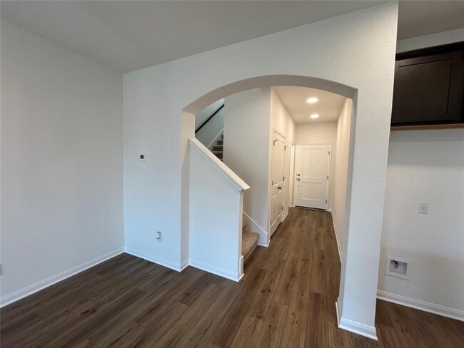 Photo - 8521 Wellspring Loop