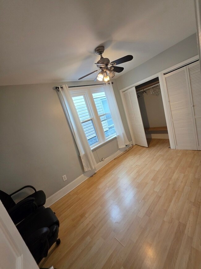Photo - 3419 W Beach Ave