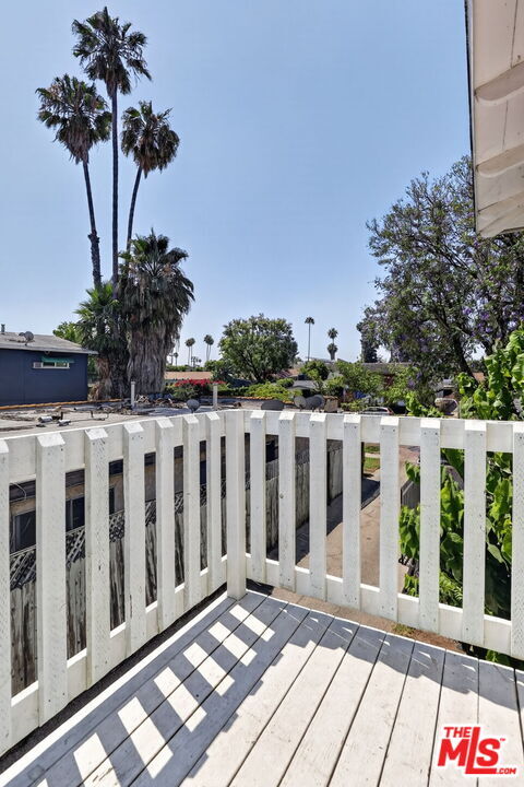 Photo - 14721 Sylvan St Unit 4