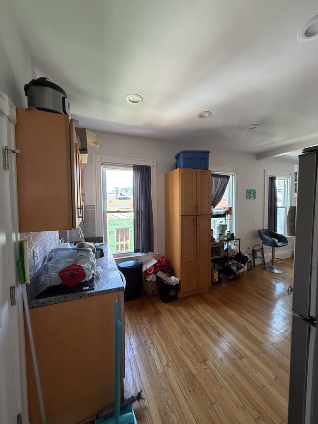 Photo - 384 Washington St