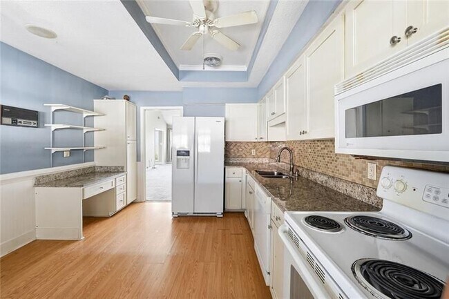 Photo - 813 Serramonte Dr