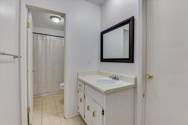 Photo - 3823 Fairington Dr