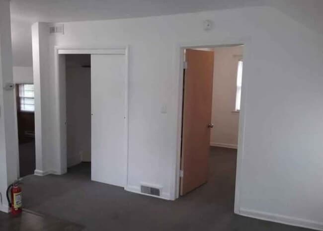 Building Photo - 1414 5th Ave S Unit #2 Rental