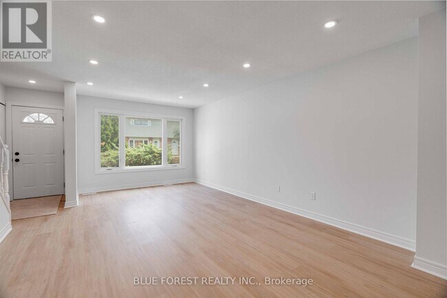 Photo - 1095 Jalna Blvd