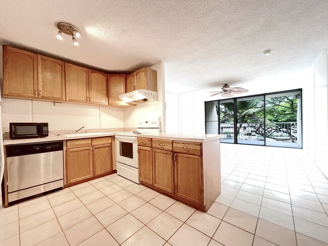 Pet Friendly Mililani Condo with 1 Parking! - Pet Friendly Mililani Condo with 1 Parking!