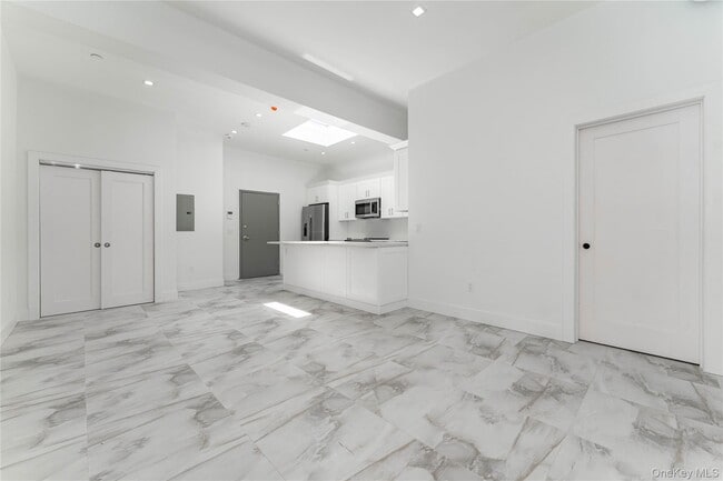 138 E Park Ave Unit 2