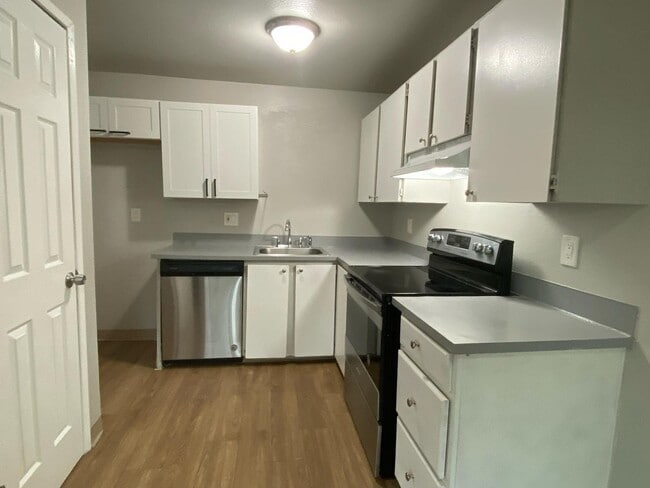 Photo - Dimension Des Moines Apartments II