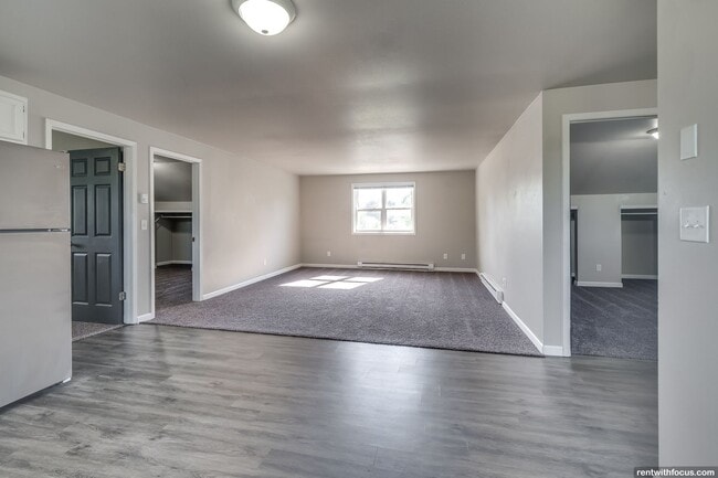 Photo - 100 W 4th St Unidad 100 1/2