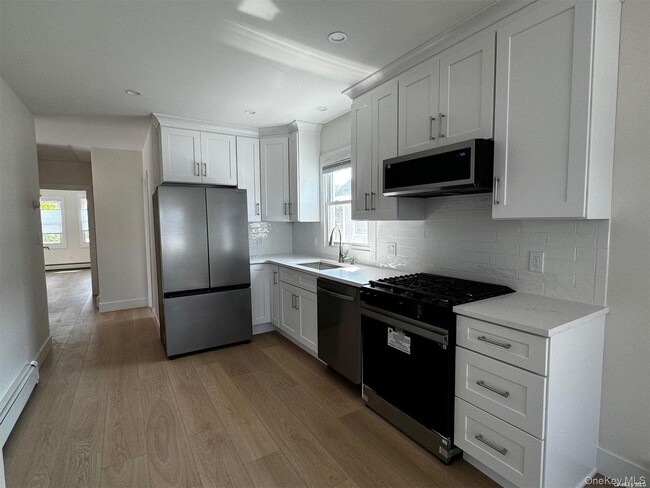 Photo - 253 W Market St Unidad Upper