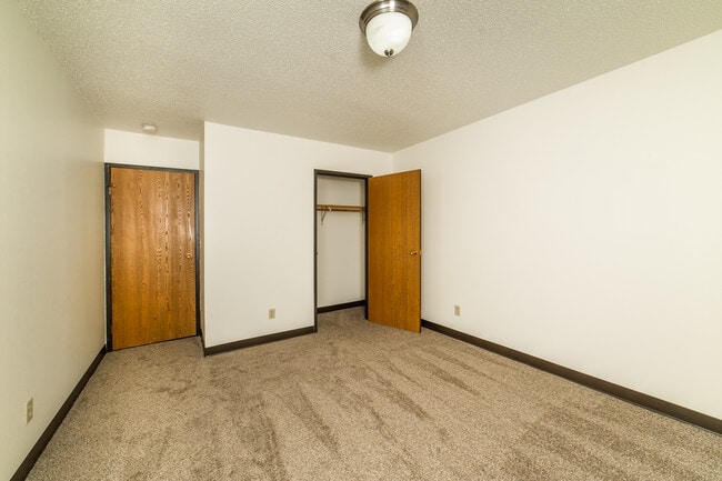 Photo - Pleasant View