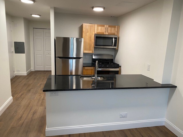 Building Photo - 300 Adams St Unit 0326